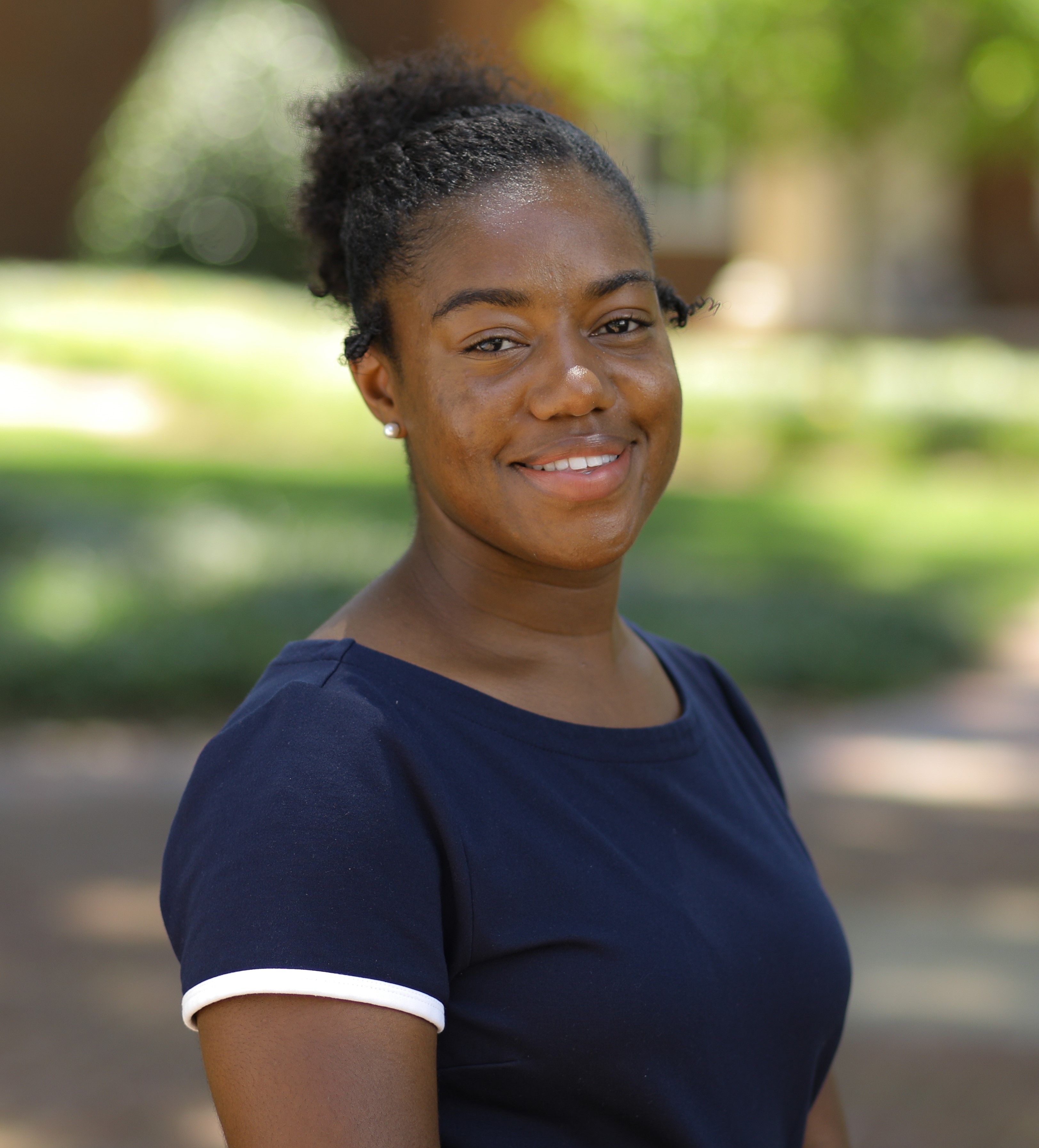 Lightner Headshot637124602482840406